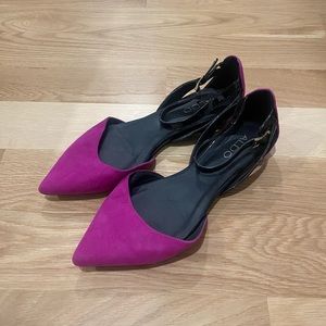 Also pink and black flats